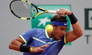 Nadal không tốn một giọt mồ hôi nhẹ bước vào bán kết 