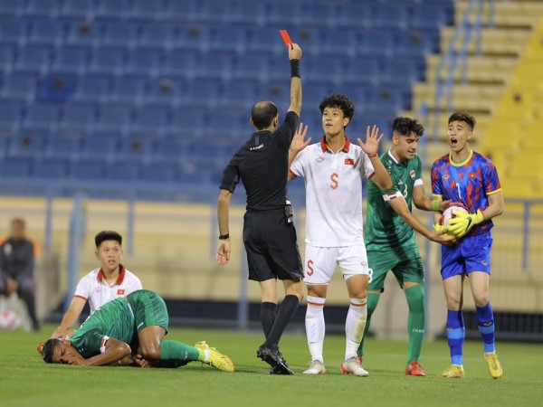 Nhận 2 thẻ đỏ, U23 Việt Nam thất bại trước U23 Iraq