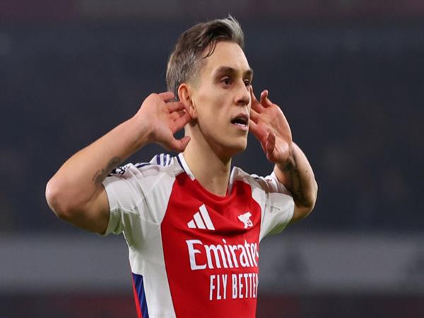 Chuyển nhượng Bayern: Phương án chiêu mộ Leandro Trossard