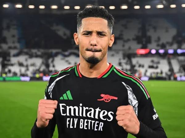 Hành trình trưởng thành qua các CLB của William Saliba