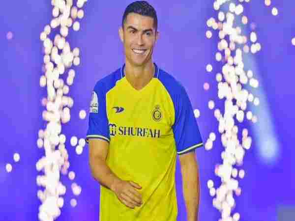 Ronaldo ở câu lạc bộ nào? Những câu lạc bộ từng khoác áo