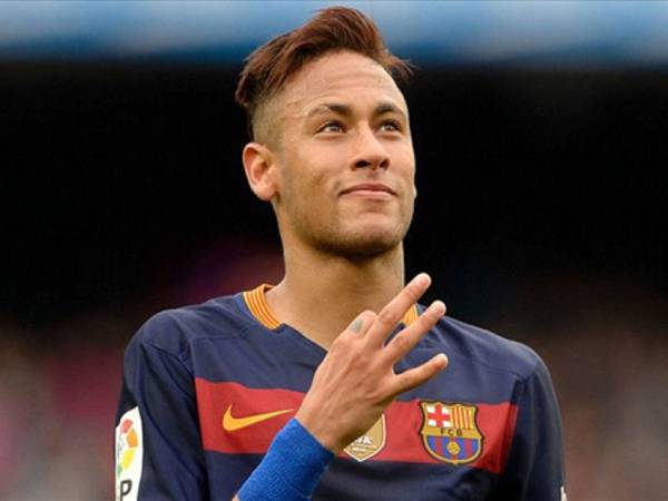 Những thương vụ bom tấn CLB Barcelona đã thực hiện