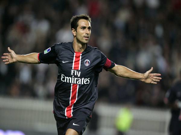 Pauleta - biểu tượng số một trên hàng công