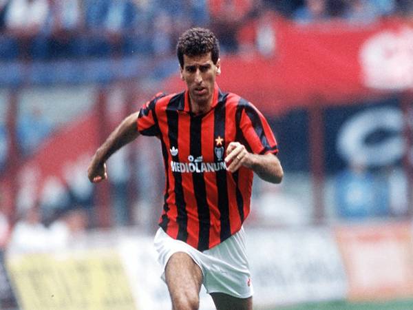 Di sản các hậu vệ của AC Milan để lại